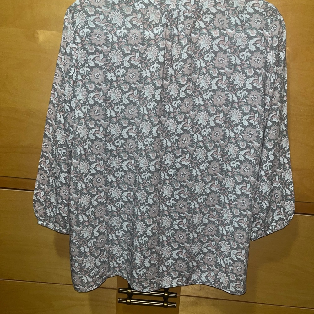 Floral Print V-Neck Blouse - Blue/Pink - Picture 2 of 4